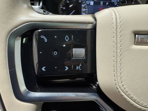 Used 2022 Land Rover Range Rover Velar R-Dynamic S image 33