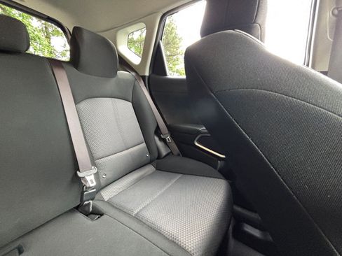 Used 2025 Kia Soul LX w/ LX Technology Package FWD image 36