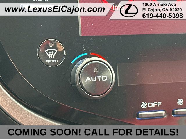 Used 2020 Toyota Camry XSE w/ Blackout Package FWD image 9