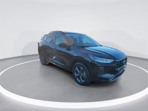 Used 2024 Ford Escape ST-Line image 2