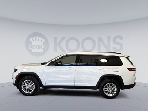 Used 2023 Jeep Grand Cherokee L Laredo image 2