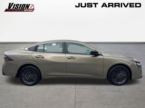 New 2026 Nissan Sentra SV w/ SV Convenience Package image 4