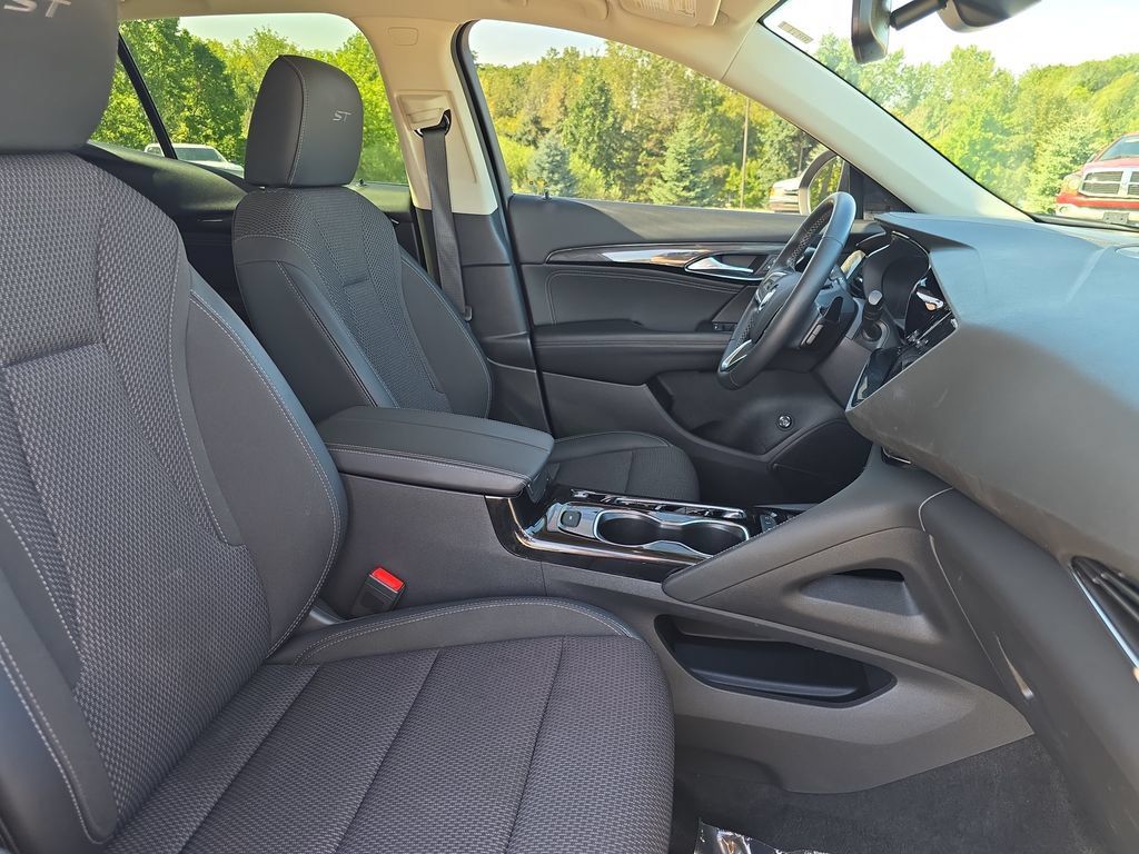 Used 2023 Buick Envision Preferred w/ Sport Touring Package AWD/4WD image 10