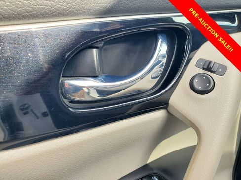 Used 2019 Nissan Rogue Sport SL w/ Premium Package image 21