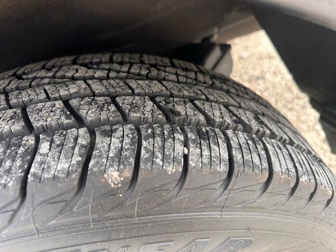 Used 2010 Toyota Corolla image 11