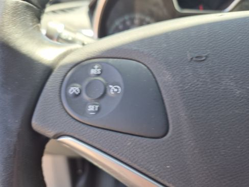 Used 2017 Chevrolet Impala LT FWD image 26