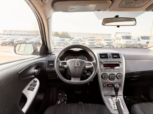 Used 2011 Toyota Corolla S image 30