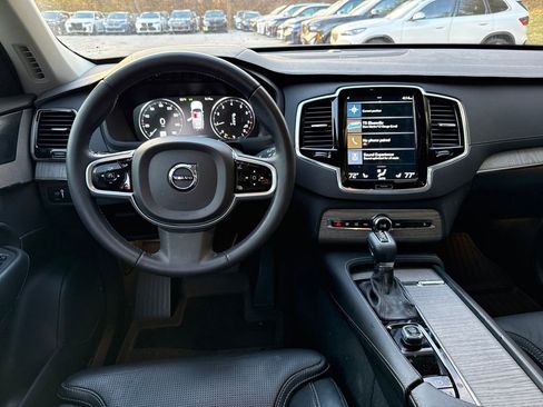 Used 2022 Volvo XC90 T6 Inscription w/ Advanced Package image 21