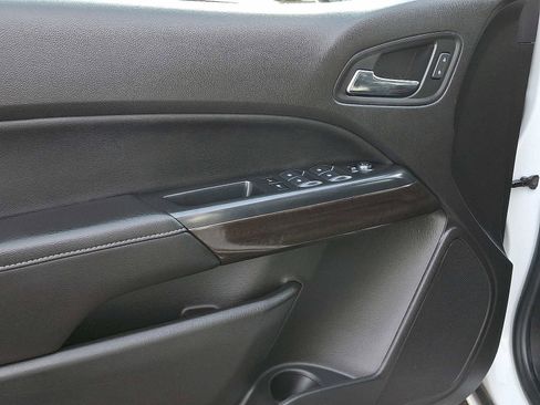 Used 2018 GMC Canyon SLT w/ Driver Alert Package image 12