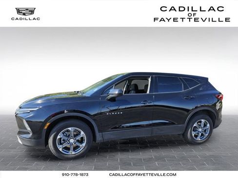 Used 2023 Chevrolet Blazer LT w/ Driver Confidence Package FWD image 1
