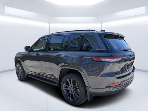 New 2026 Jeep Grand Cherokee Limited AWD/4WD image 5