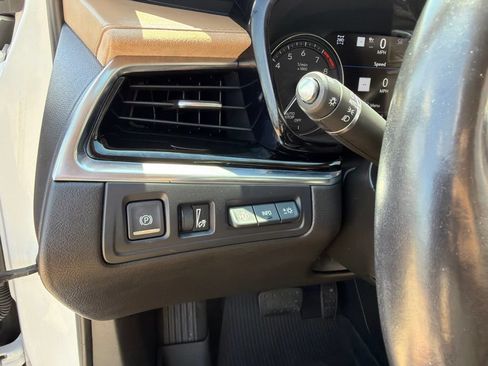 Used 2021 Cadillac XT6 Premium Luxury w/ Platinum Package AWD/4WD image 28