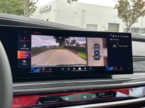 New 2026 BMW 750e xDrive AWD/4WD image 26