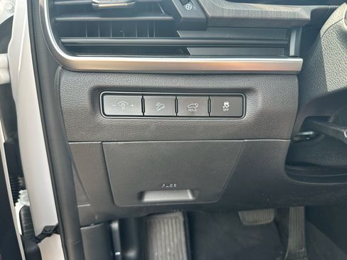 Used 2024 Kia Telluride EX w/ EX Captain's Chair Package AWD/4WD image 24