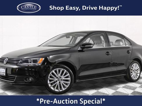 Used 2012 Volkswagen Jetta SEL image 1