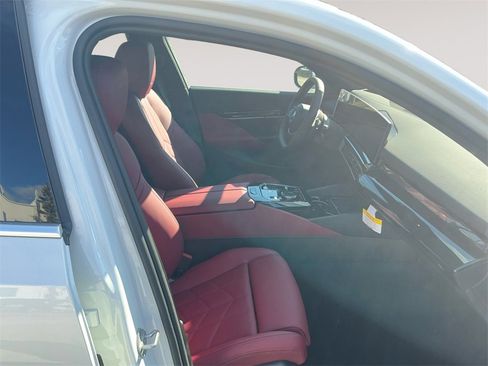 New 2026 BMW 530i xDrive w/ Premium Package image 15