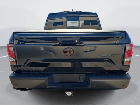 Used 2023 Nissan Titan PRO-4X w/ Pro-4x Convenience Package image 6