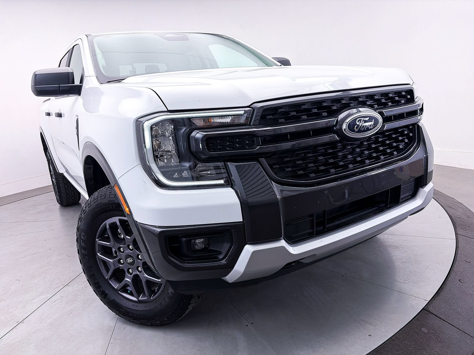 Used 2024 Ford Ranger XLT w/ Trailer Tow Package AWD/4WD image 3