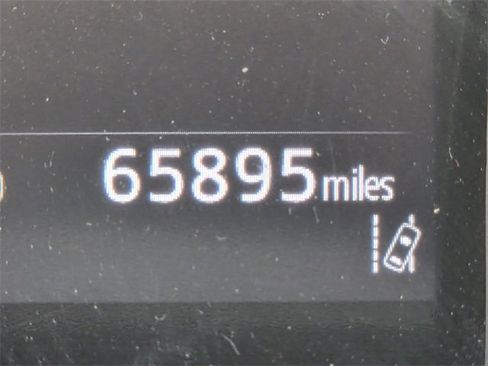 Used 2024 Toyota Camry SE image 23