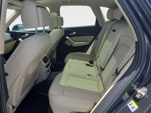 Used 2023 Audi Q5 Premium w/ Convenience Package AWD/4WD image 28