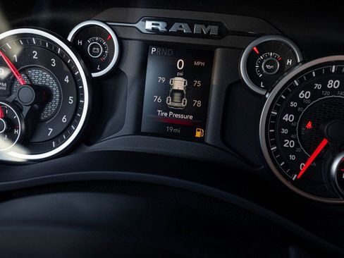 Used 2025 RAM 2500 Tradesman image 15