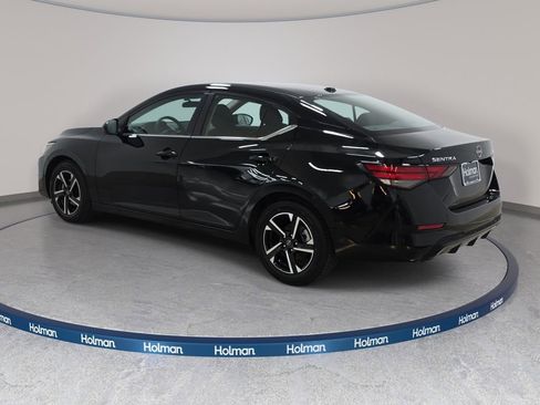 Used 2024 Nissan Sentra SV image 8