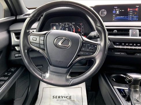 Used 2021 Lexus UX 200 w/ Accessory Package (Z2) image 5