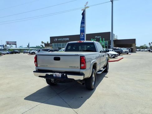 Used 2005 Chevrolet Silverado 2500 LS RWD image 5