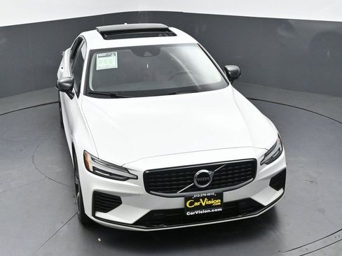 Used 2022 Volvo S60 T8 Inscription image 44