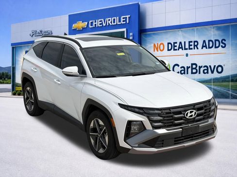 Used 2025 Hyundai Tucson SEL FWD image 11