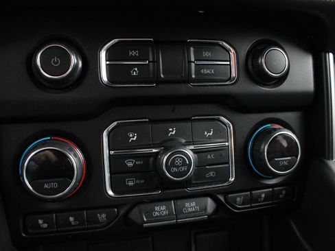 Used 2021 Chevrolet Tahoe Premier image 39