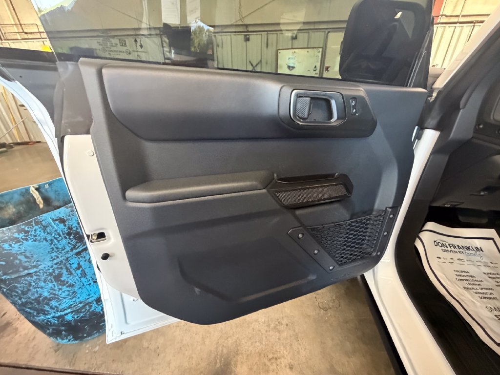 Used 2025 Ford Bronco Badlands AWD/4WD image 12