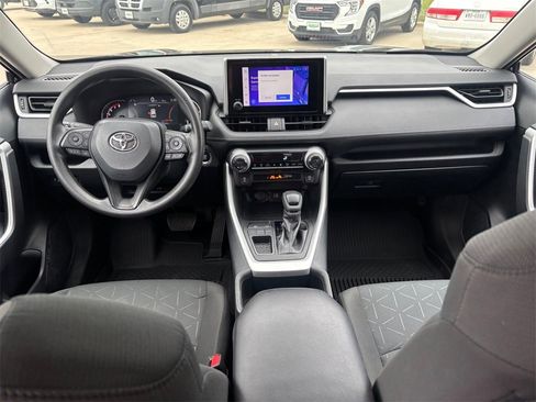 Certified 2023 Toyota RAV4 XLE image 28