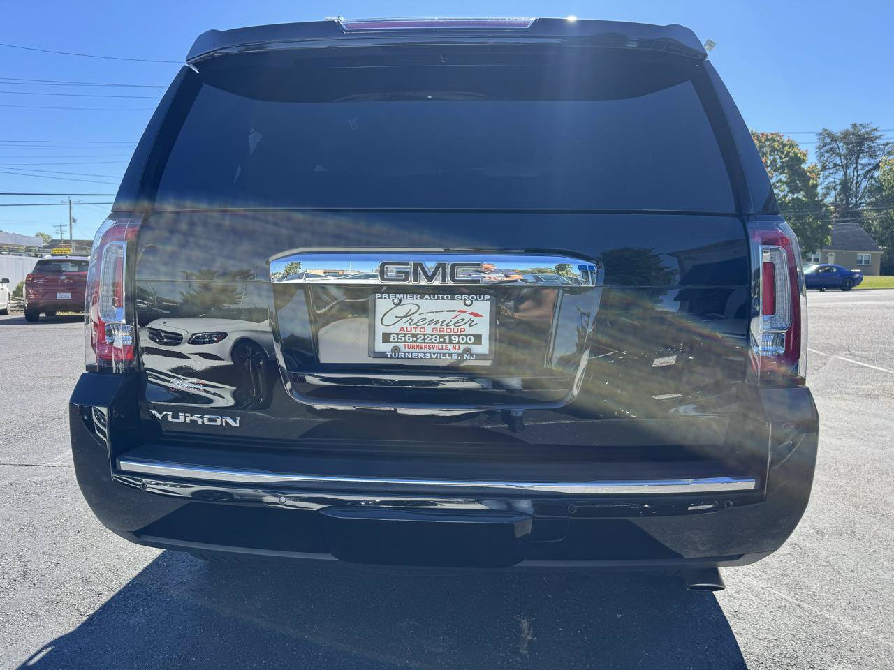 Used 2019 GMC Yukon Denali w/ Denali Ultimate Package AWD/4WD image 6