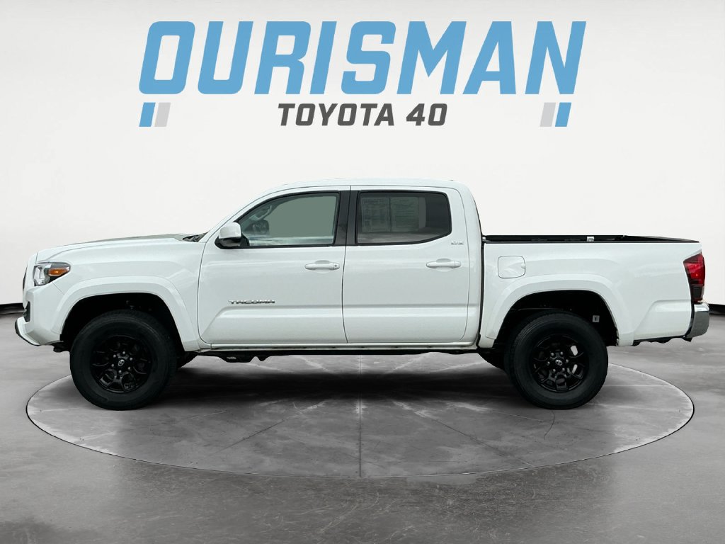 Used 2022 Toyota Tacoma SR5 AWD/4WD image 4