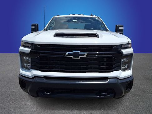 Used 2024 Chevrolet Silverado 3500 W/T w/ WT Convenience Package AWD/4WD image 2