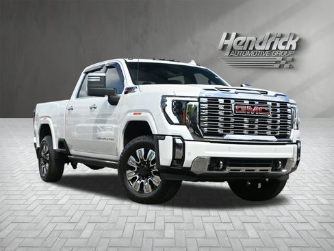 Used 2024 GMC Sierra 2500 Denali w/ Denali Reserve Package image 2