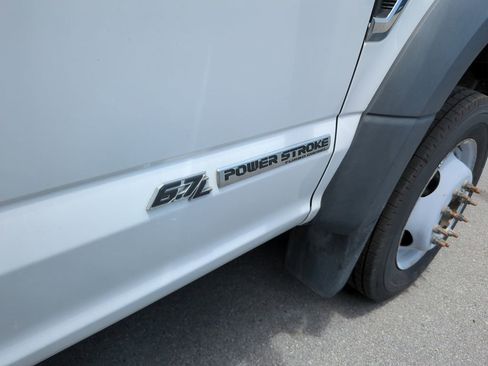 Used 2021 Ford F550 4x4 Regular Cab Super Duty image 9