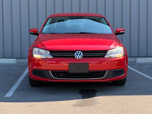 Used 2014 Volkswagen Jetta SE FWD image 3