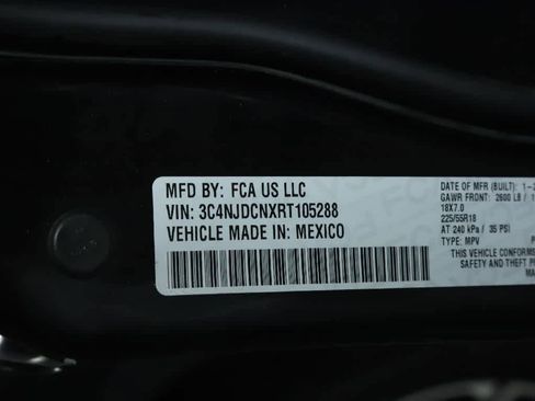 Used 2024 Jeep Compass Limited image 19