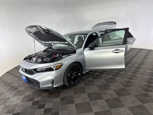 Used 2025 Honda Civic Sport image 13