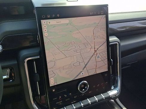 New 2026 GMC Yukon Elevation w/ Elevation Premium Package AWD/4WD image 13