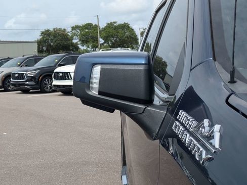 Used 2021 Chevrolet Silverado 1500 High Country image 12