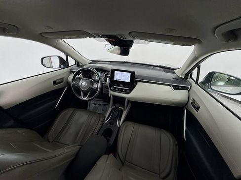 Used 2024 Toyota Corolla Cross LE FWD image 23