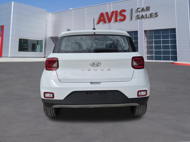 Used 2025 Hyundai Venue SEL FWD image 6