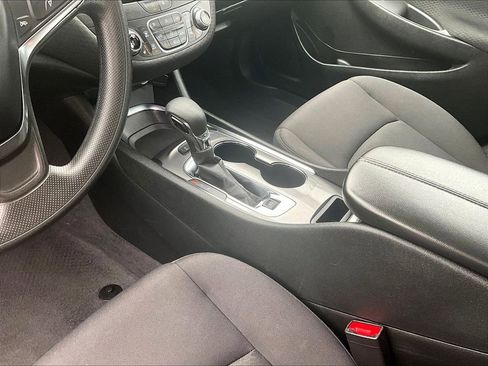 Used 2024 Chevrolet Malibu LT FWD image 21