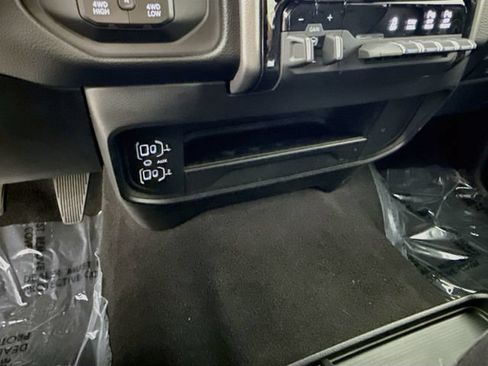 Used 2026 RAM 2500 Big Horn AWD/4WD image 34