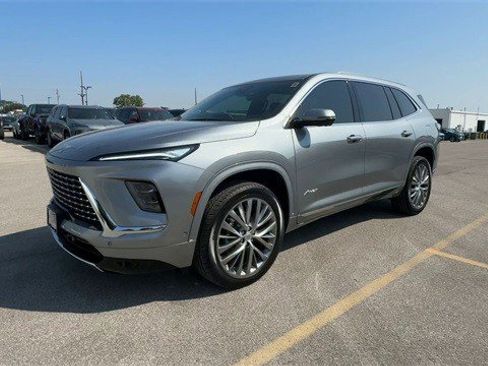 New 2026 Buick Enclave Avenir w/ Super Cruise Package image 4