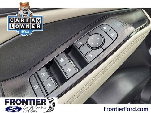 Used 2025 Nissan Rogue SV image 15