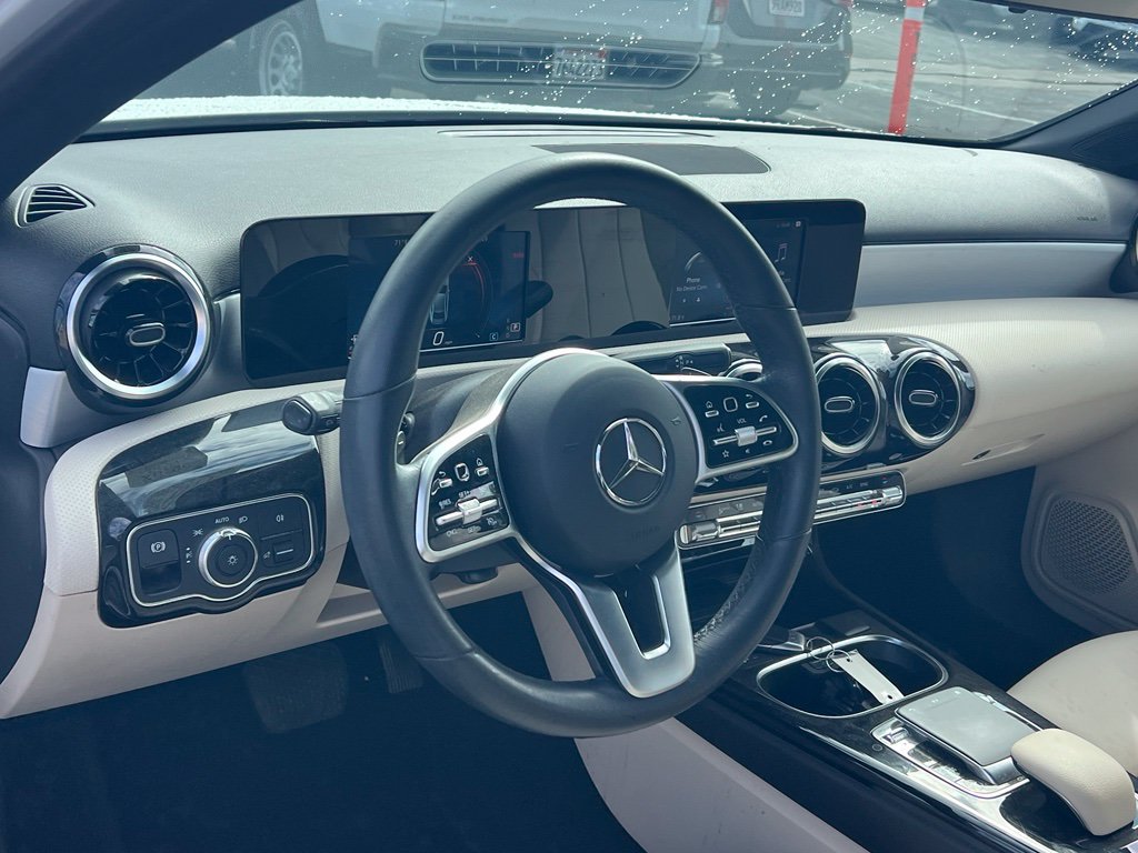 Used 2019 Mercedes-Benz A 220 image 8